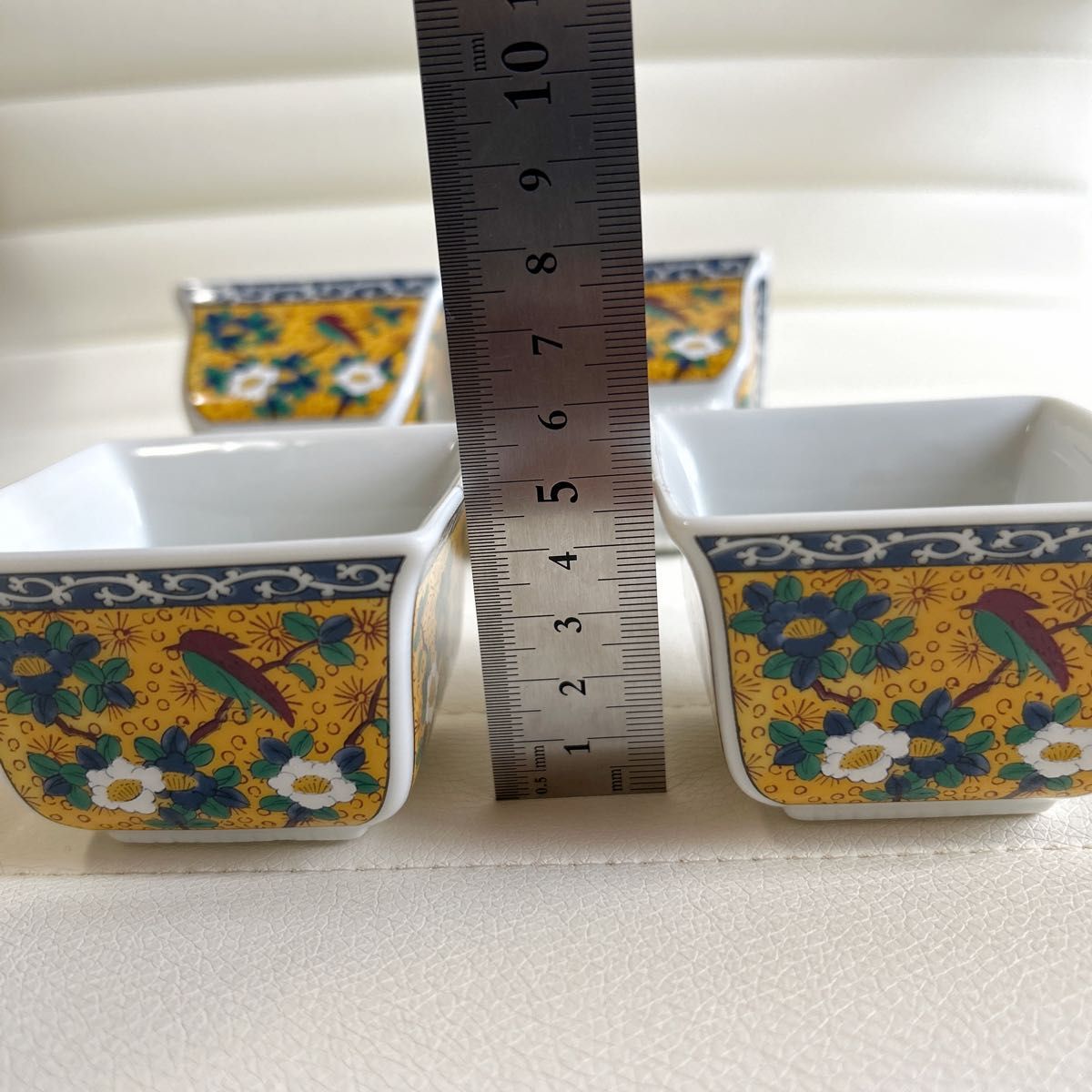 九谷焼 第一陶器 花鳥図 角小鉢 4枚セット 和食器 絵皿 黄地色絵 九谷焼 第一陶器 花鳥図 角小鉢 4枚セット 和食器 絵皿 黄地色絵