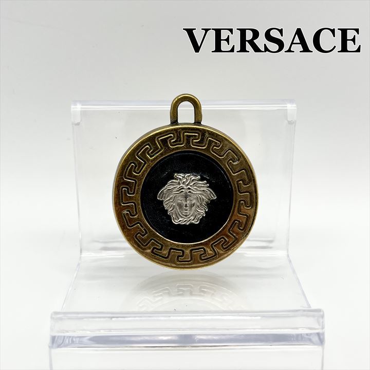 VERSACE　ヴェルサーチ　ネックレス　トップのみ　チャーム　メデューサ　ゴールド　ペンダント　レジン　ベルサーチ　T114_画像1