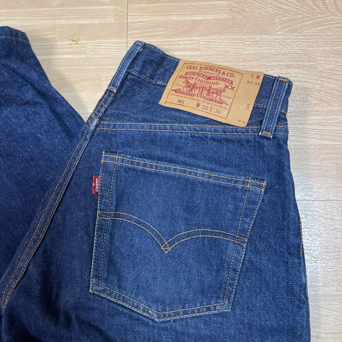 デニムパンツ 米国製 Levi''s リーバイス501 USA製 W30. ビックE 赤耳　中古です_画像1