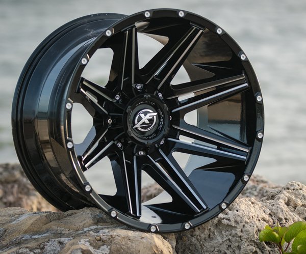 新品 20x10J ハイラックス サーフ プラド タコマ XF OFFROAD XF220 20インチホイールのみ4本セット -12 135/139.7-6H 135-6穴 139.7-6穴_画像1