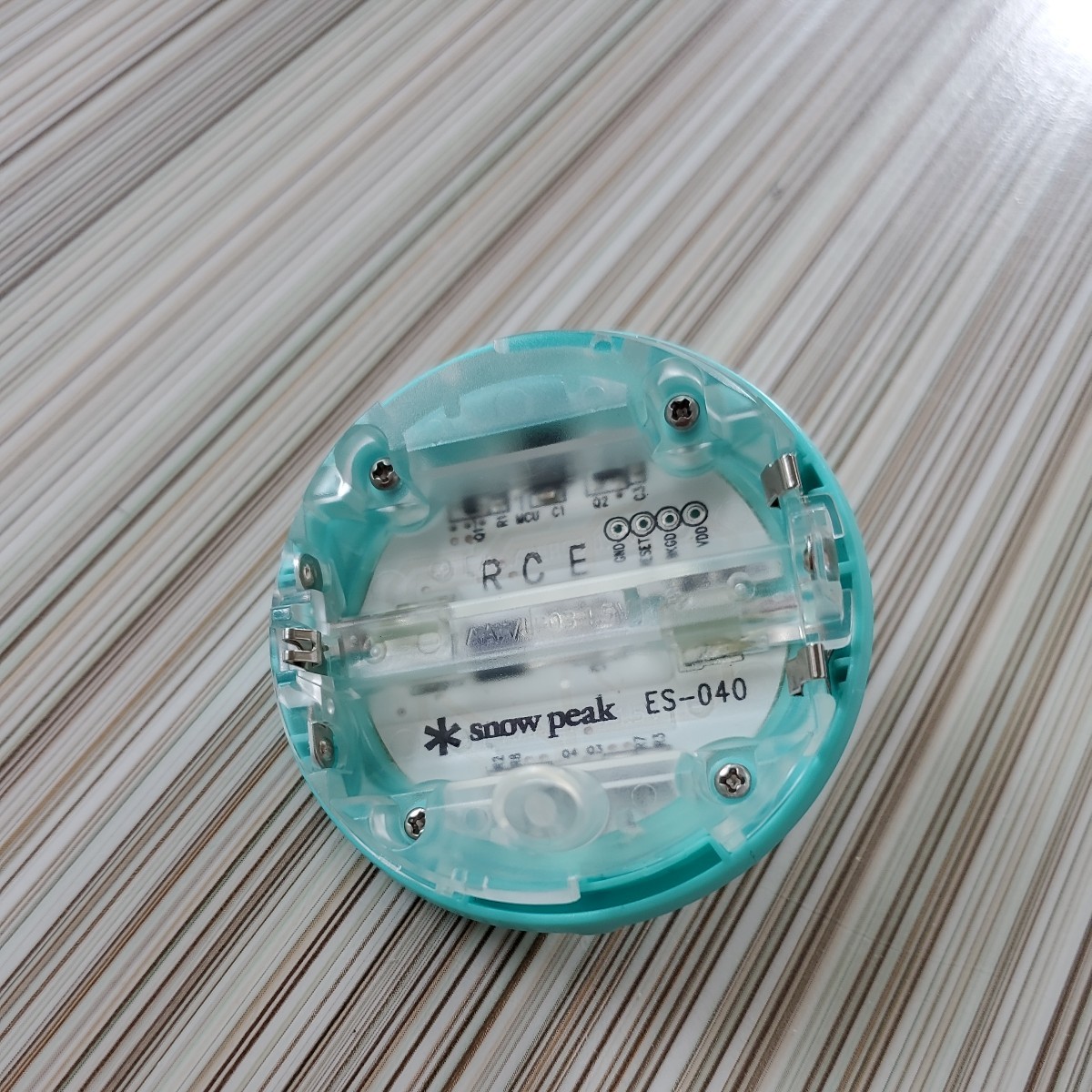 たねほおずき snow peak スノーピーク 廃盤 カラー LEDランタン たねほおずき snow peak スノーピーク 廃盤 カラー LEDランタン