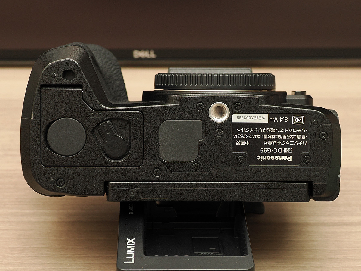 訳あり パナソニック LUMIX DC-G99 ボディ 予備バッテリー付き 送料無料