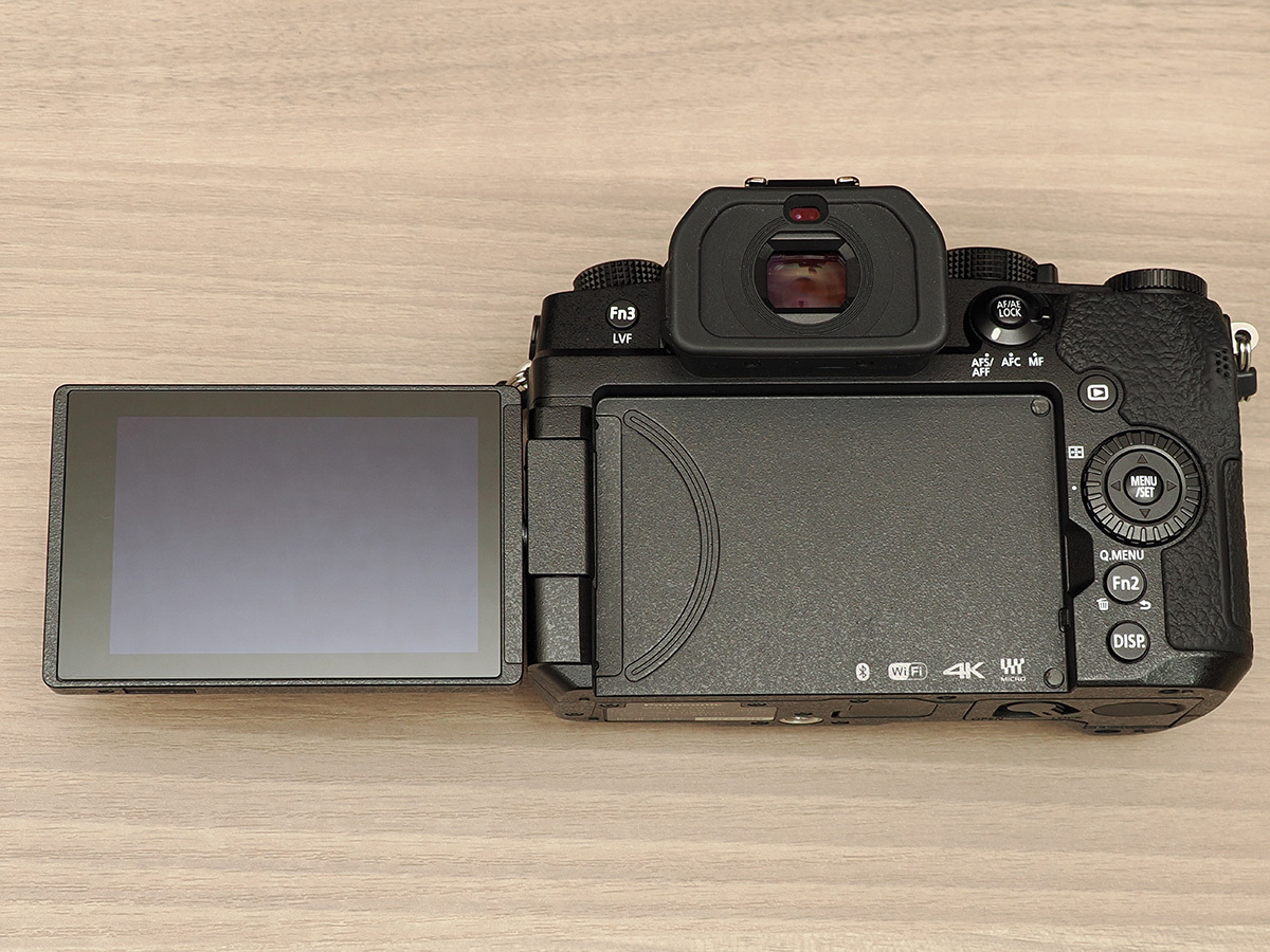 訳あり パナソニック LUMIX DC-G99 ボディ 予備バッテリー付き 送料無料