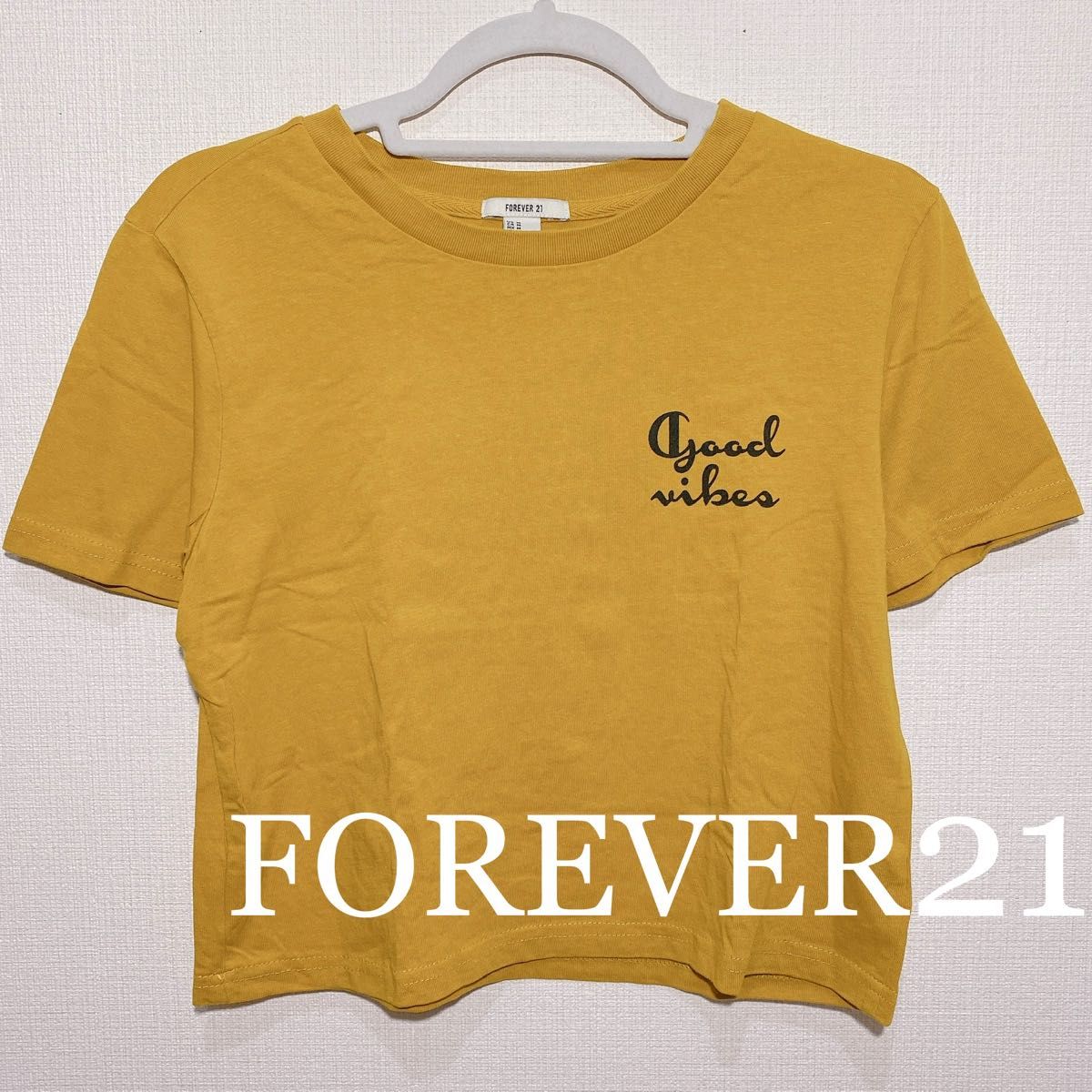 FOREVER21 フォーエバー21 英字ロゴ マスタード ミニ 半袖 Tシャツ