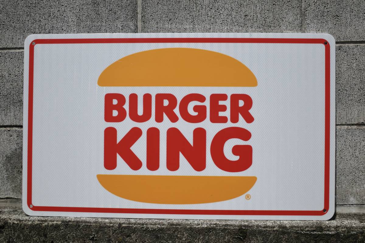 新品　BURGER KING バーガーキング　トラフィックサイン　ロードサイン　看板　アメリカ製　世田谷ベース　企業ロゴ　カリフォルニア