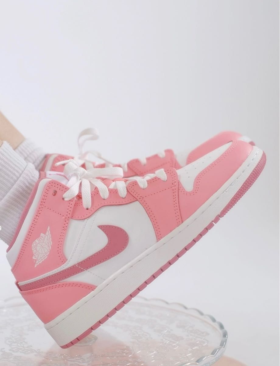 ラスト①点 24cm【新品】NIKE GS AIR JORDAN1 MID ホワイト ラスト①点 24cm【新品】NIKE GS AIR JORDAN1 MID ホワイト