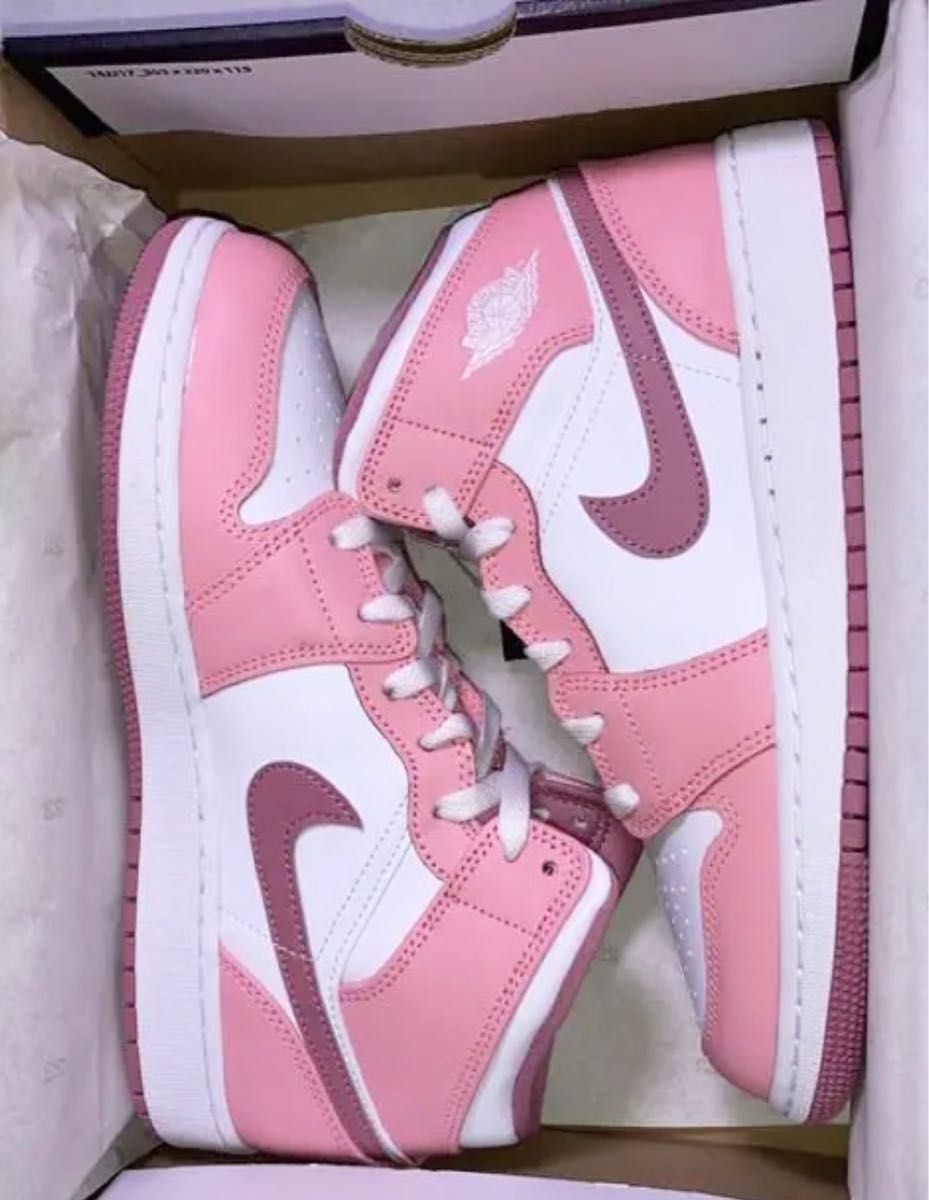 ラスト①点 24cm【新品】NIKE GS AIR JORDAN1 MID ホワイト ラスト①点 24cm【新品】NIKE GS AIR JORDAN1 MID ホワイト