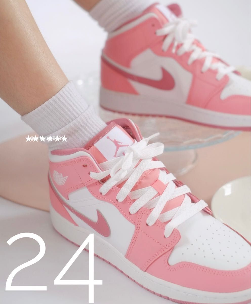 ラスト①点 24cm【新品】NIKE GS AIR JORDAN1 MID ホワイト ラスト①点 24cm【新品】NIKE GS AIR JORDAN1 MID ホワイト