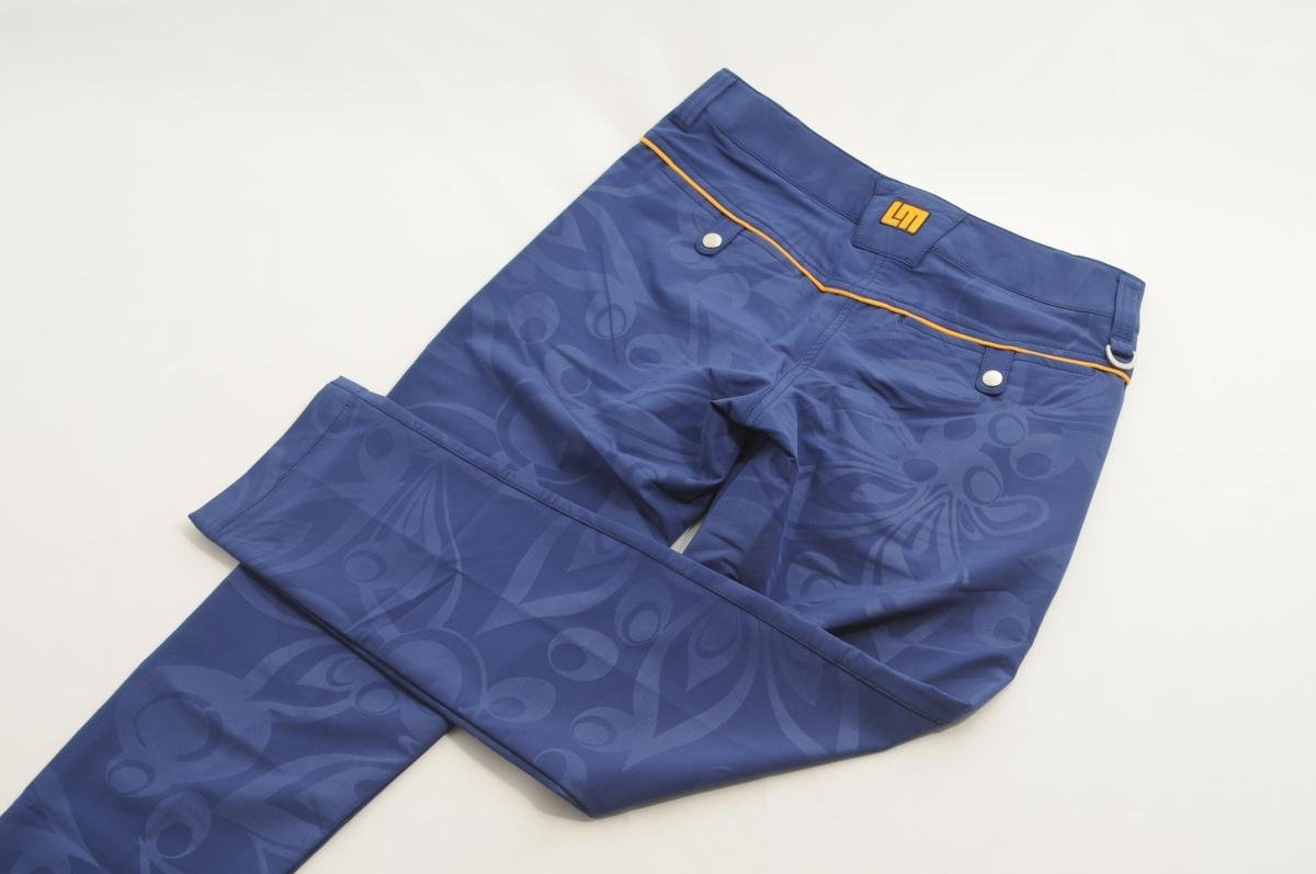 新しいエルメス coco☆新品☆ラウドマウス☆クロップドパンツ☆紺