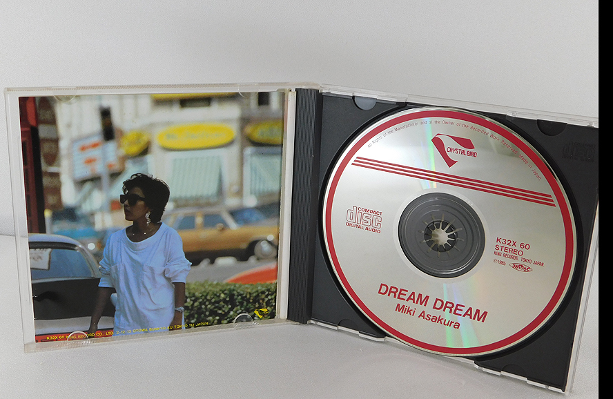 【即決】シール帯付 CD「麻倉未稀/DREAM DREAM ドリームドリーム」K32X-60/フラッシュダンス/パワー・オブ・ラヴ/ヒーロー/ザナドゥ_画像3