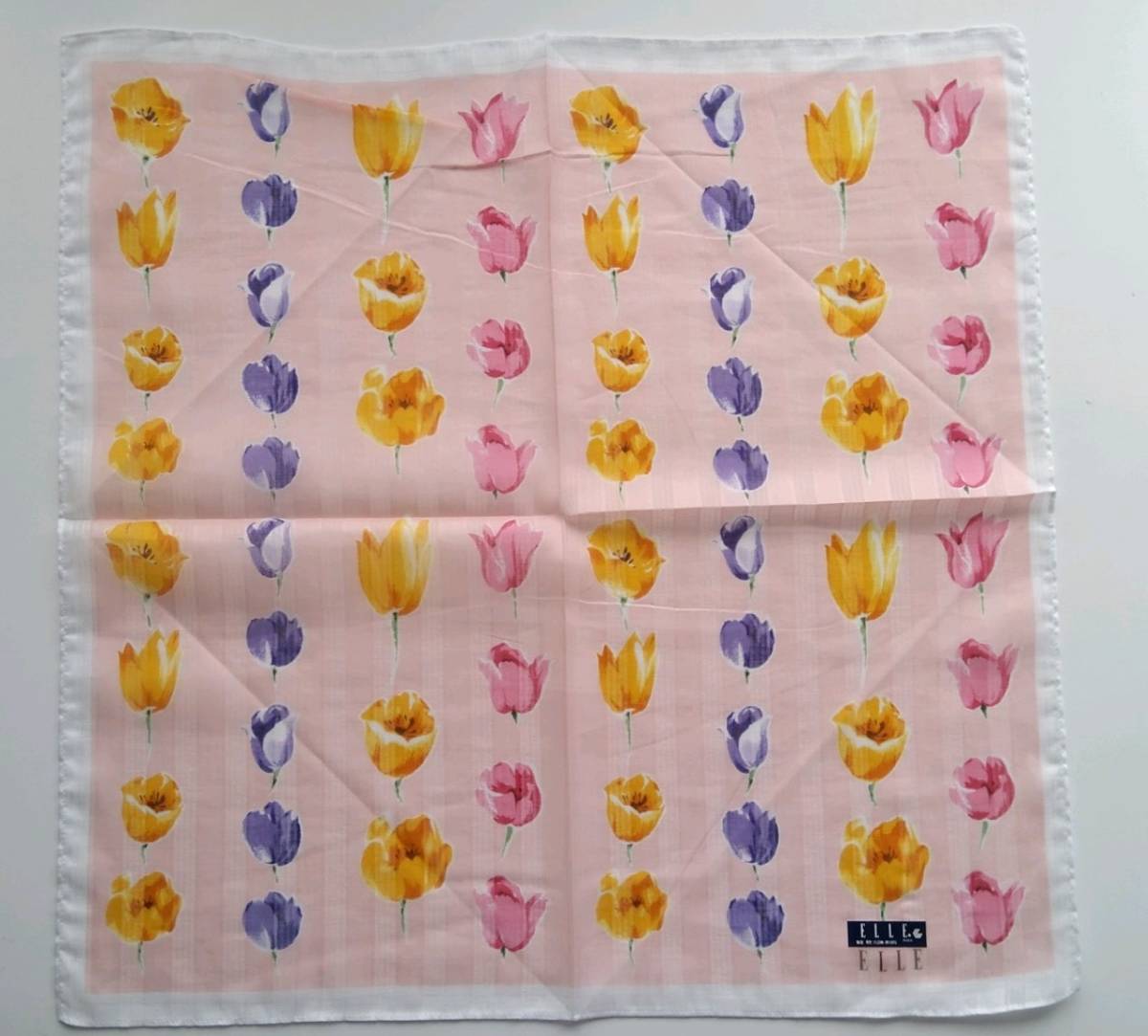 《送込》（K75）【ELLE】ハンカチ　ピンク色　花柄　綿100％　製造発売：川辺㈱　45×45㎝　個包装なし　長期自宅保管　エル　パリ