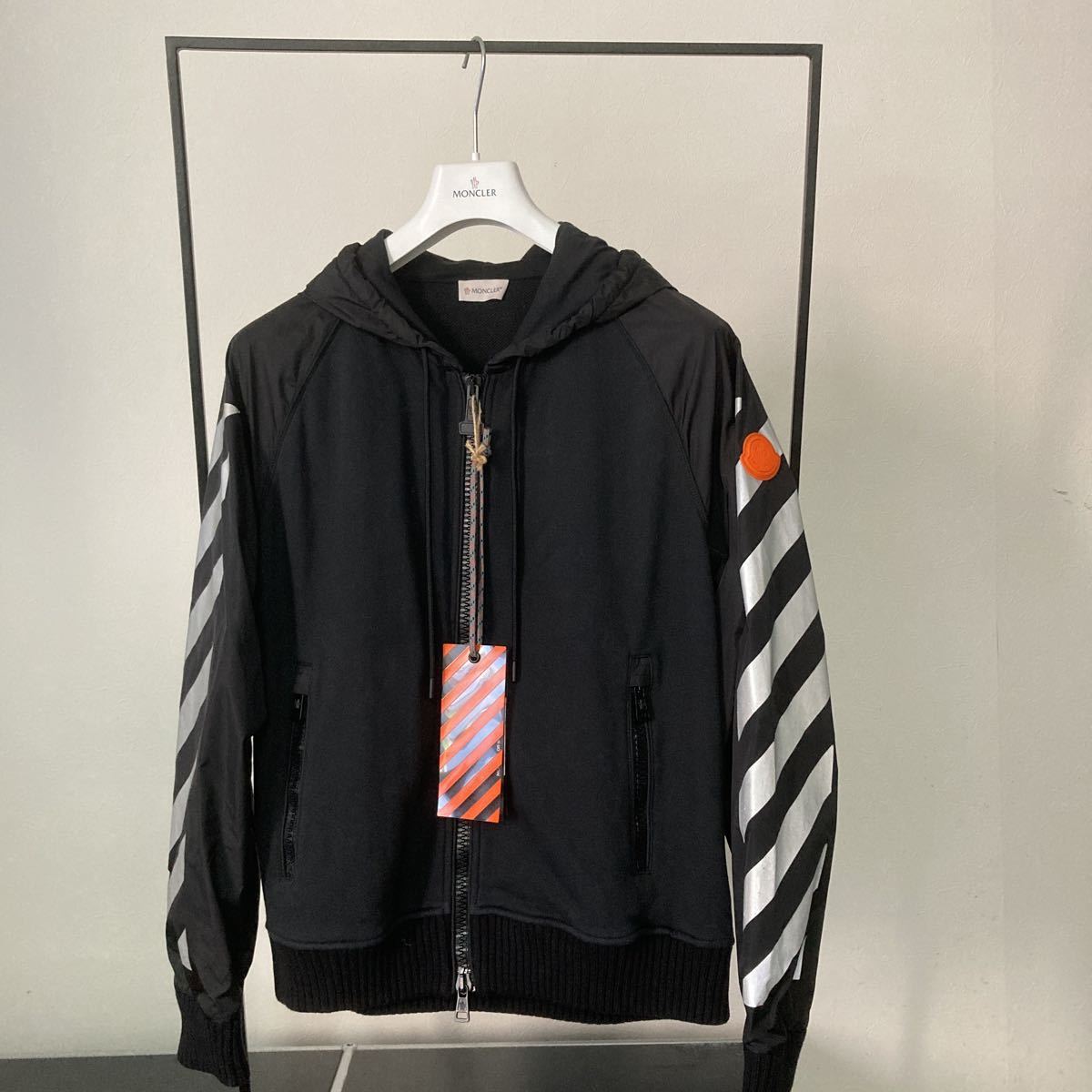 超激レア MONCLER Off-White コラボ パーカー 希少XLサイズ オフ