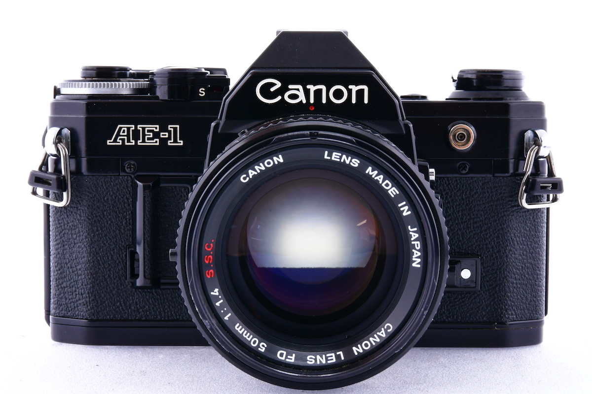 Canon AE-1 ブラック + FD 50mm F1.4 S.S.C. キヤノン フィルムカメラ 