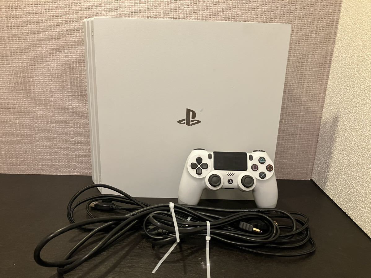 【FW10.01】PlayStation 4 Pro グレイシャー・ホワイト 1TB (CUH-7200BB02)_画像1