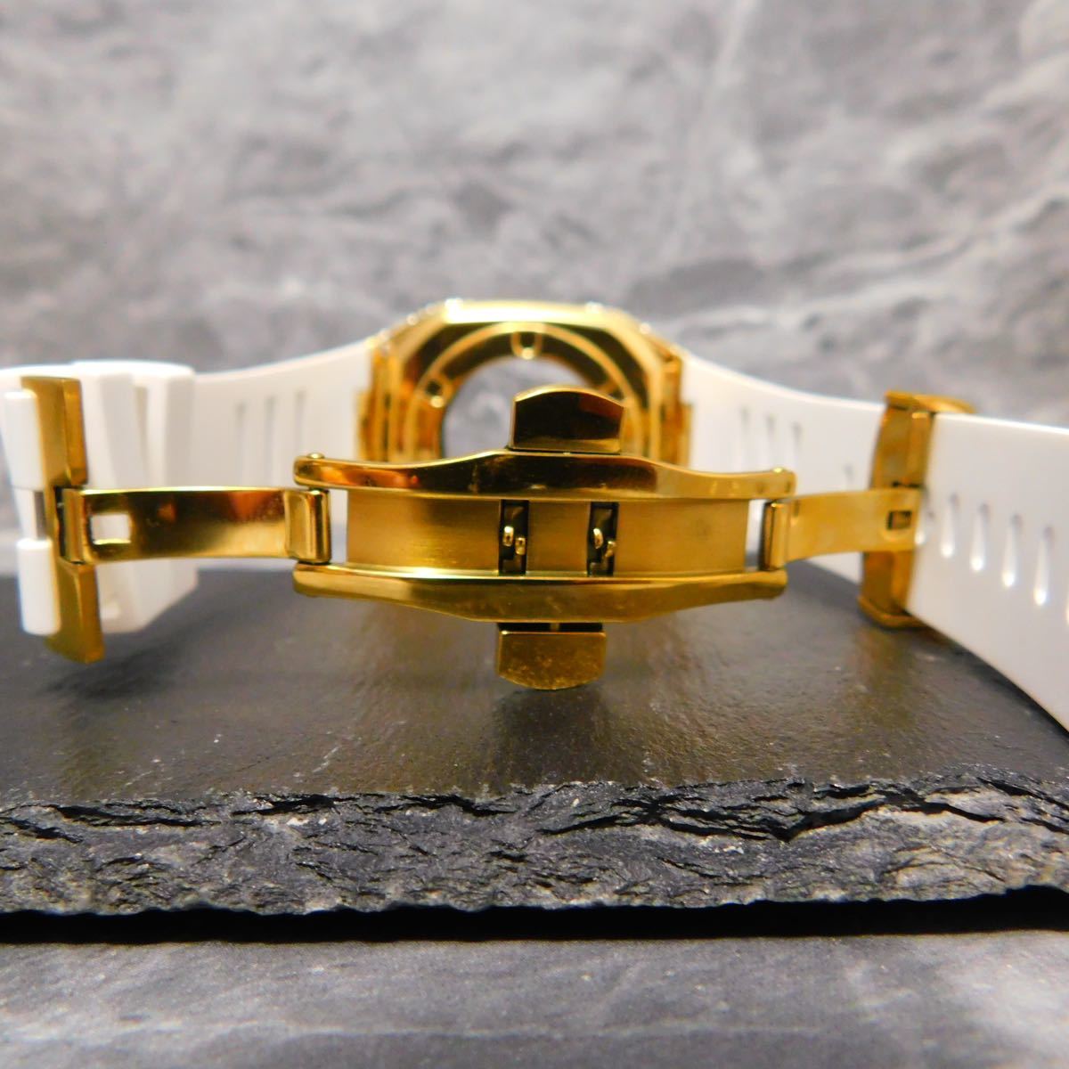 最高級CZダイヤ　Apple Watch カバー　44mm 45mm　ゴールデンコンセプト好きに　ステンレスケース　GOLD×CZダイヤ　ホワイト_画像8