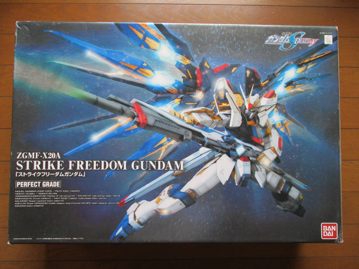 未組立☆「ストライク・フリーダム・ガンダム」ZGMF-X20A 1/60
