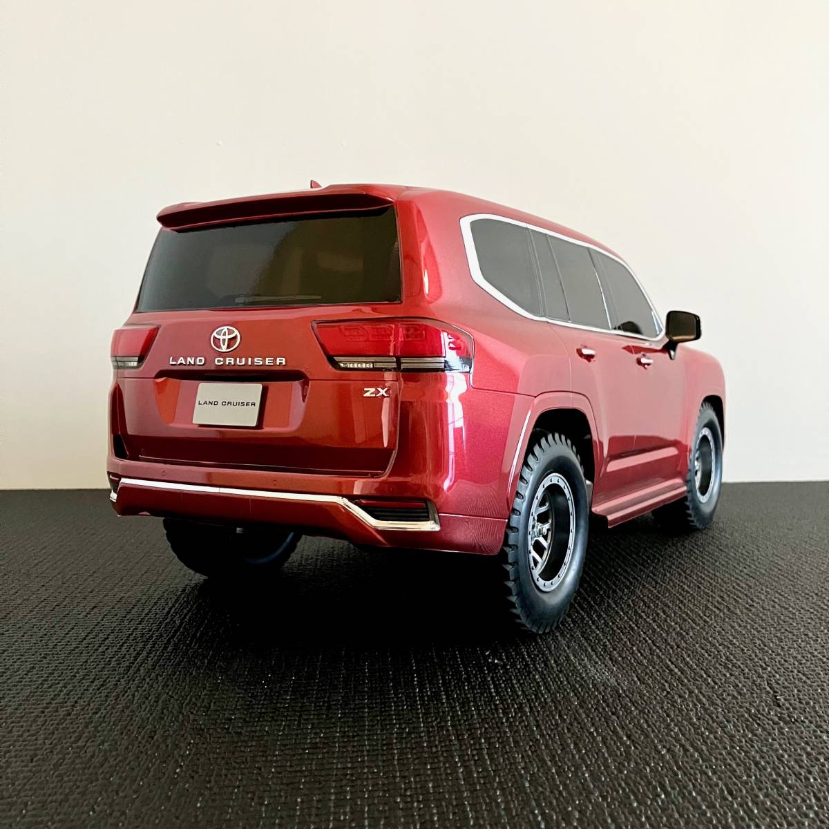 Yahoo!オークション - タミヤ トヨタ ランドクルーザー 300 塗装 Yahoo!オークション - タミヤ トヨタ ランドクルーザー 300 塗装