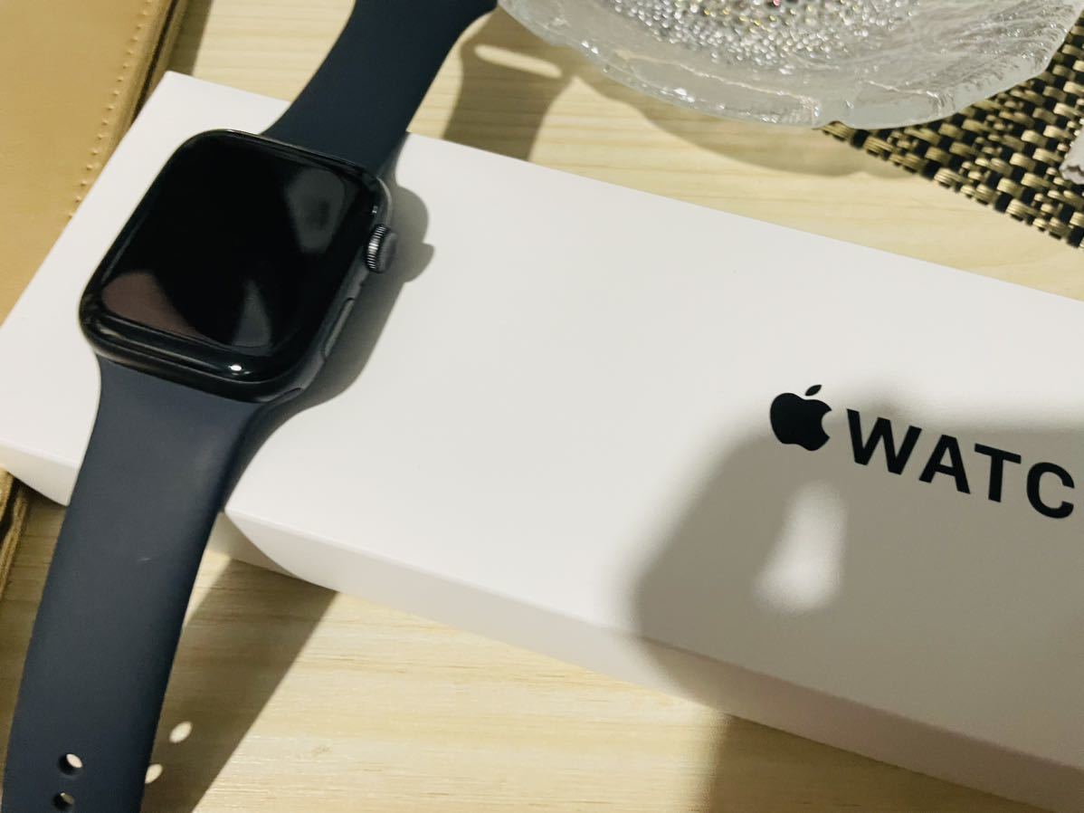 超歓迎された】 Apple ほぼ未使用 SE MKQ63JA Watch スマートウォッチ