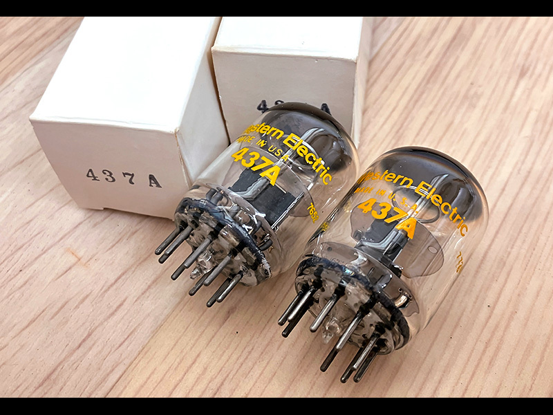 3r3299●Western Electric 437A 真空管 2本ペア 箱付き ウエスタンエレクトリック WE●0703【中古】_画像1