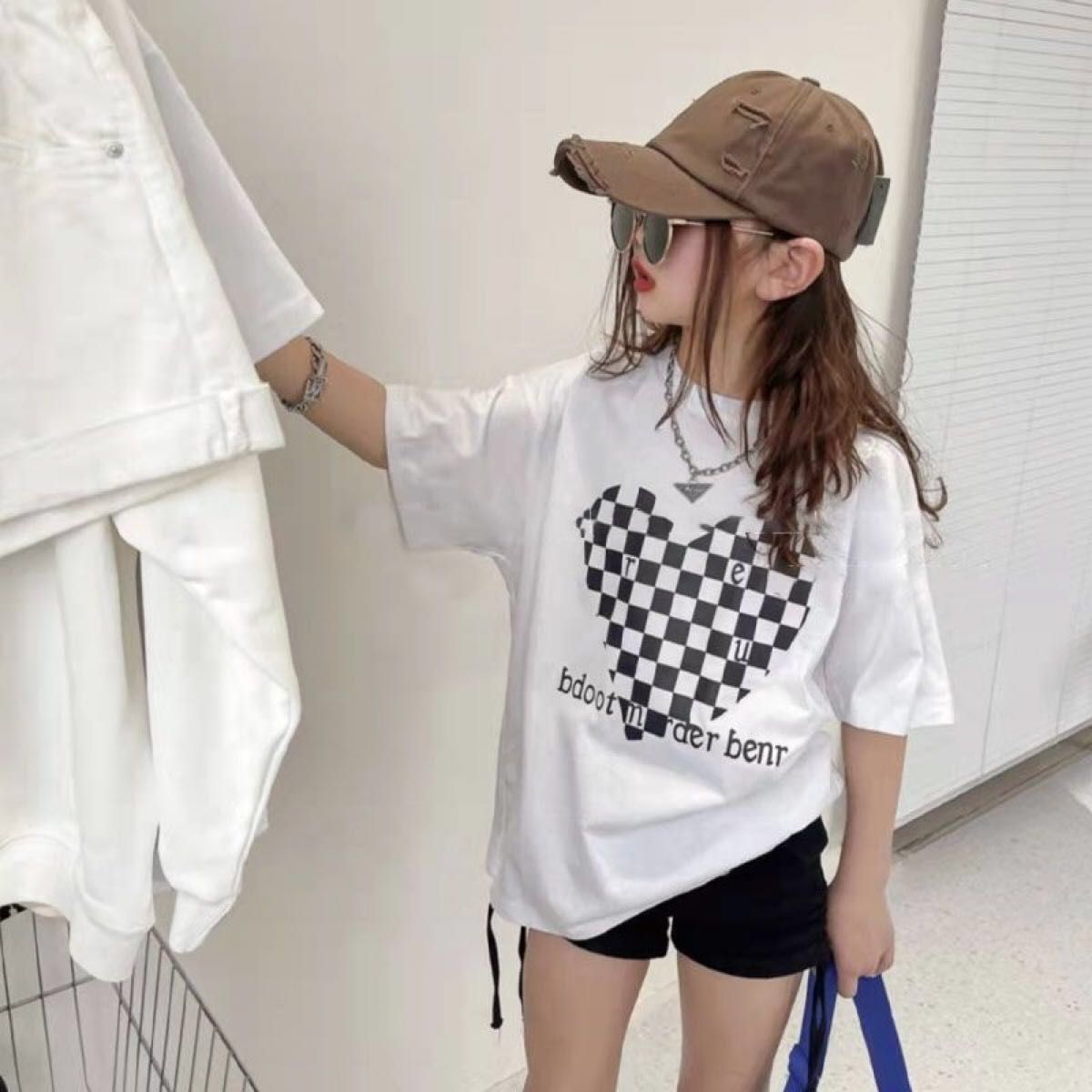 プリントTシャツハートがかわいい！韓国ファッションTシャツ! トップスガールズ小学生 中学生 ファッション キッズ