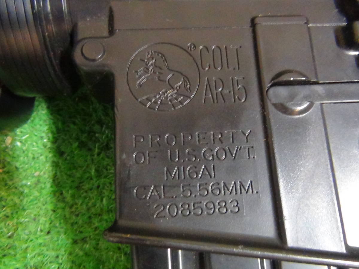 D555★インボイス対応★消毒済★電動ガン エアガン スコープ 等４丁ジャンク品 COLT AR-15/G3FS 14S 278 店頭手渡しOK★2307_画像3