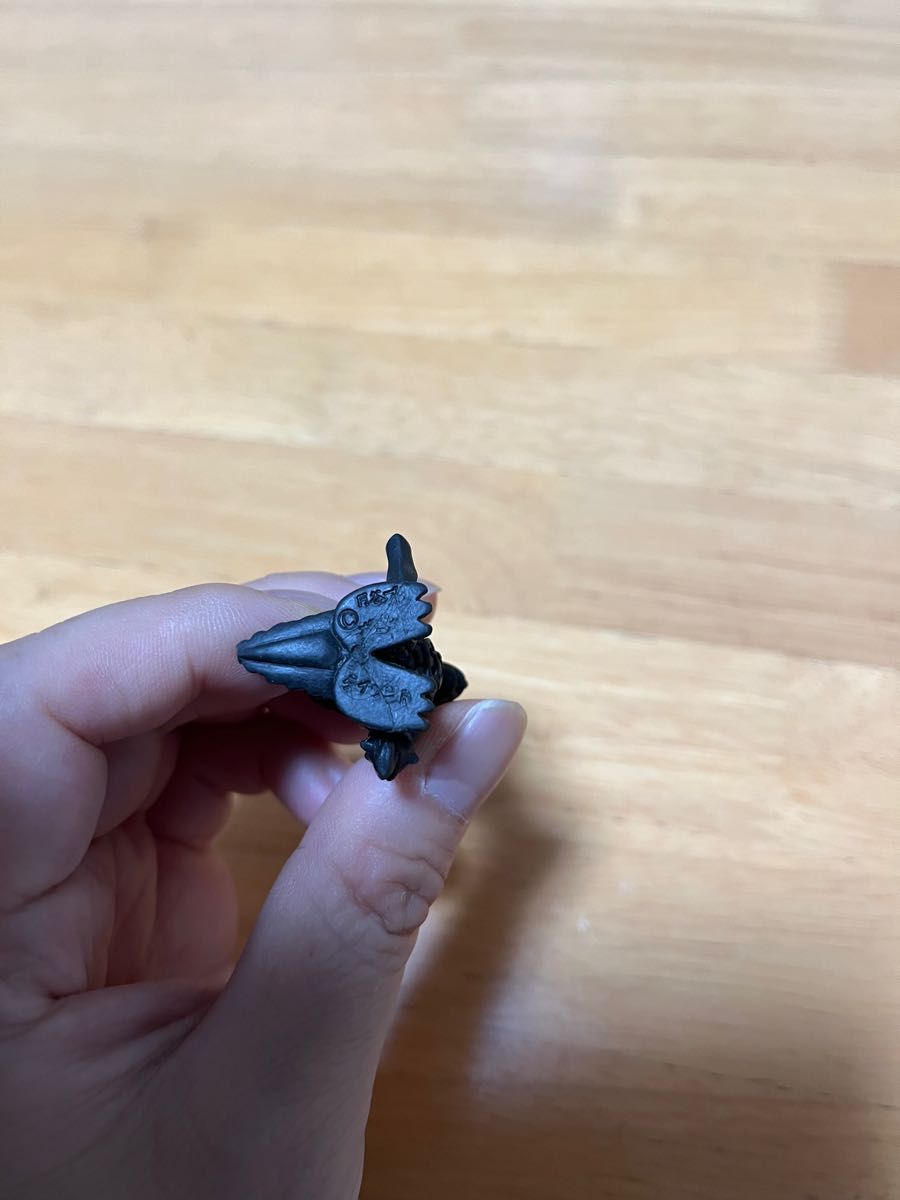 怪獣消しゴム タイラント 激レア黒 当時物