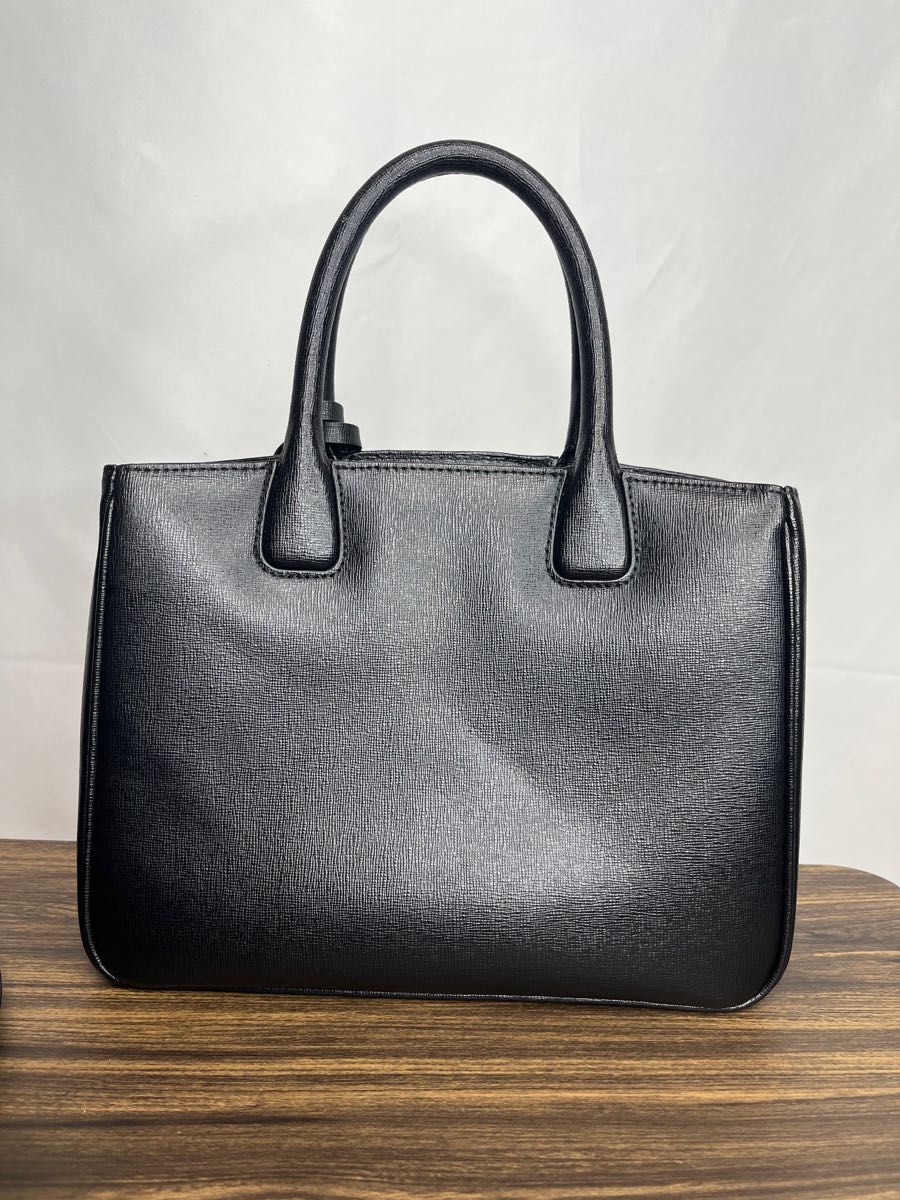 超美品★『FURLA フルラ サフィアーノレザー ショルダーバッグ』 黒 2way ハンドバッグ 斜めがけバッグ