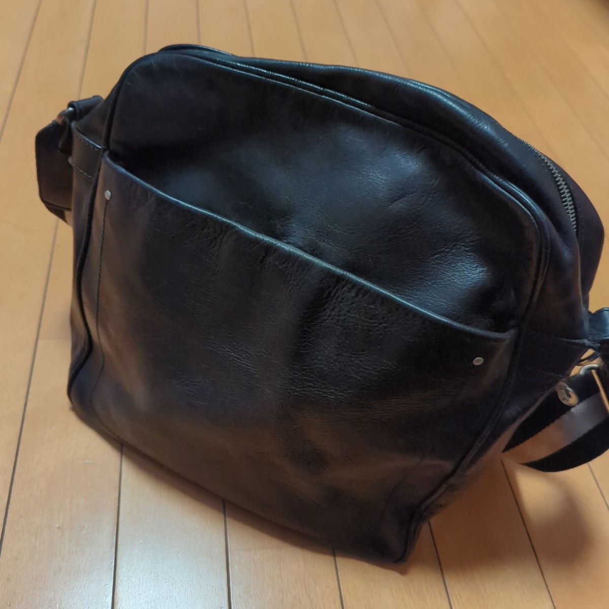 Bally レザー ショルダーバッグ|