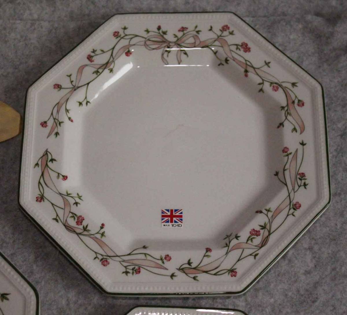 [i13]八角皿　プレート ジョンソン・ブラザーズ 大中小 3枚 JOHNSON BROTHERS ENGLAND ETERNAL BEAU SERVING SET F330-S1 花柄　草花文_画像4