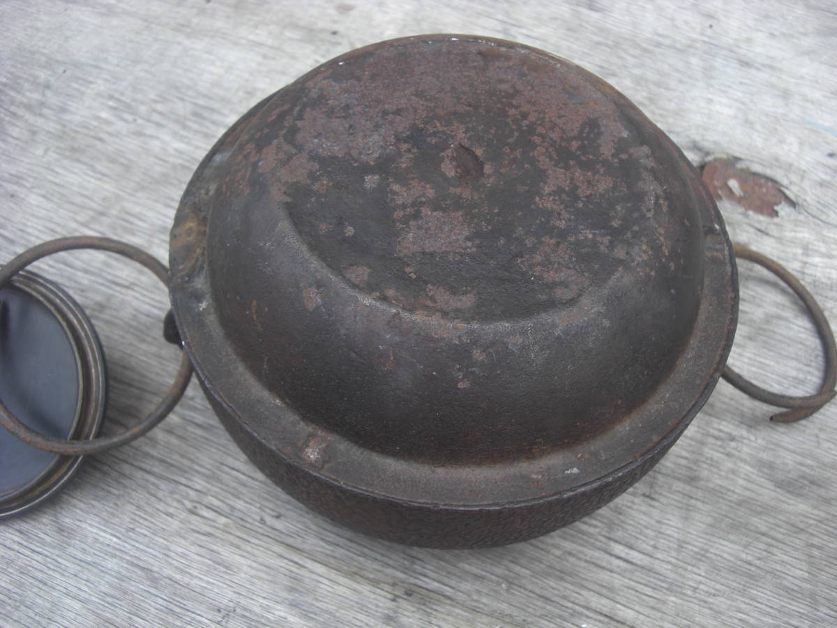 新しく着き 茶釜 南部鉄器 昭和レトロ Qn341 茶道具 三つ足 耳付 丸窯 湯釜 釜