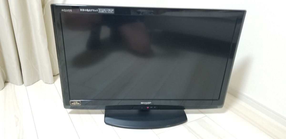 送料無料！　SHARP 液晶テレビ AQUOS LC-32V5 32V型 ２０１１年製　アクオス