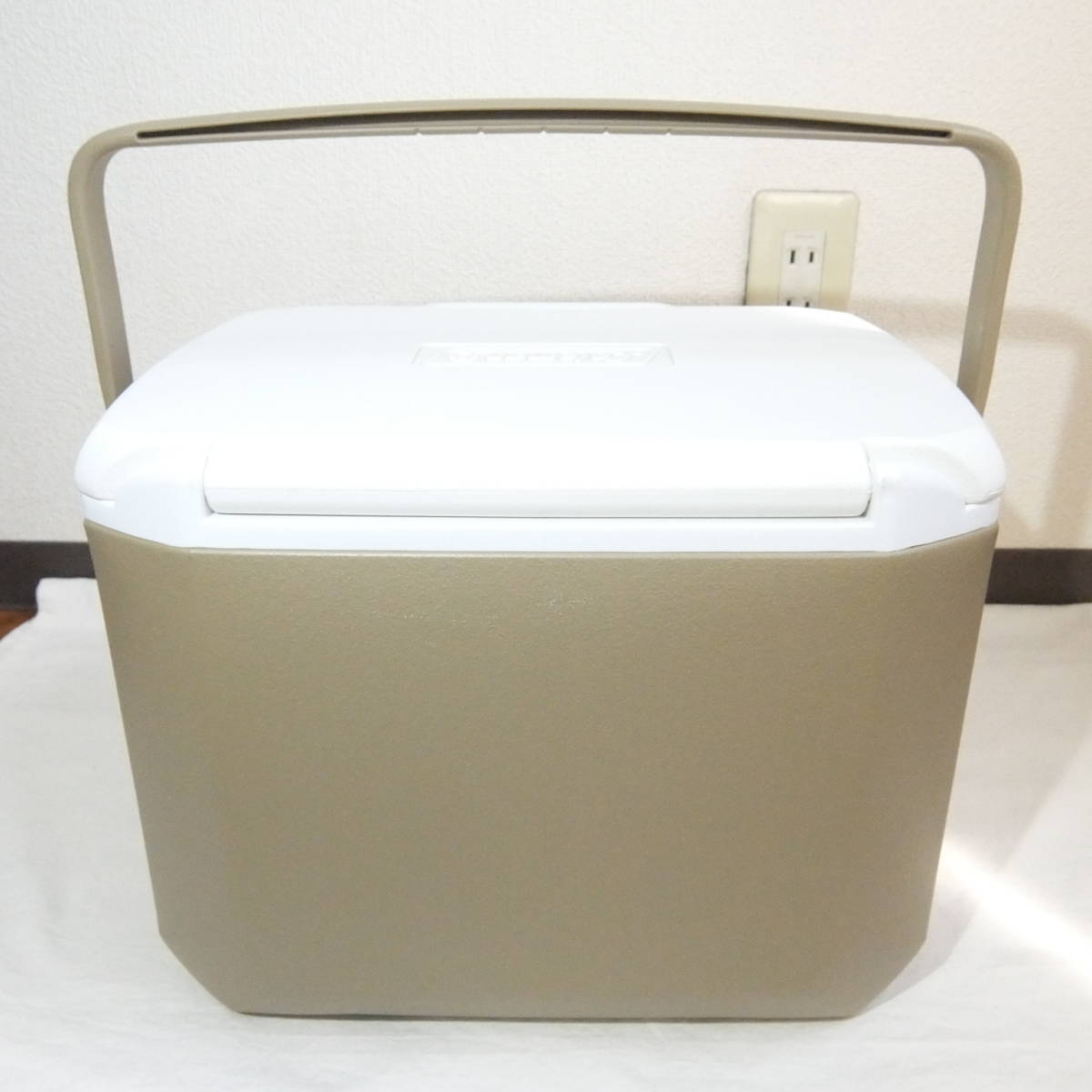 アーバンリサーチ 別注 コールマン エクスカーションクーラー 16QT