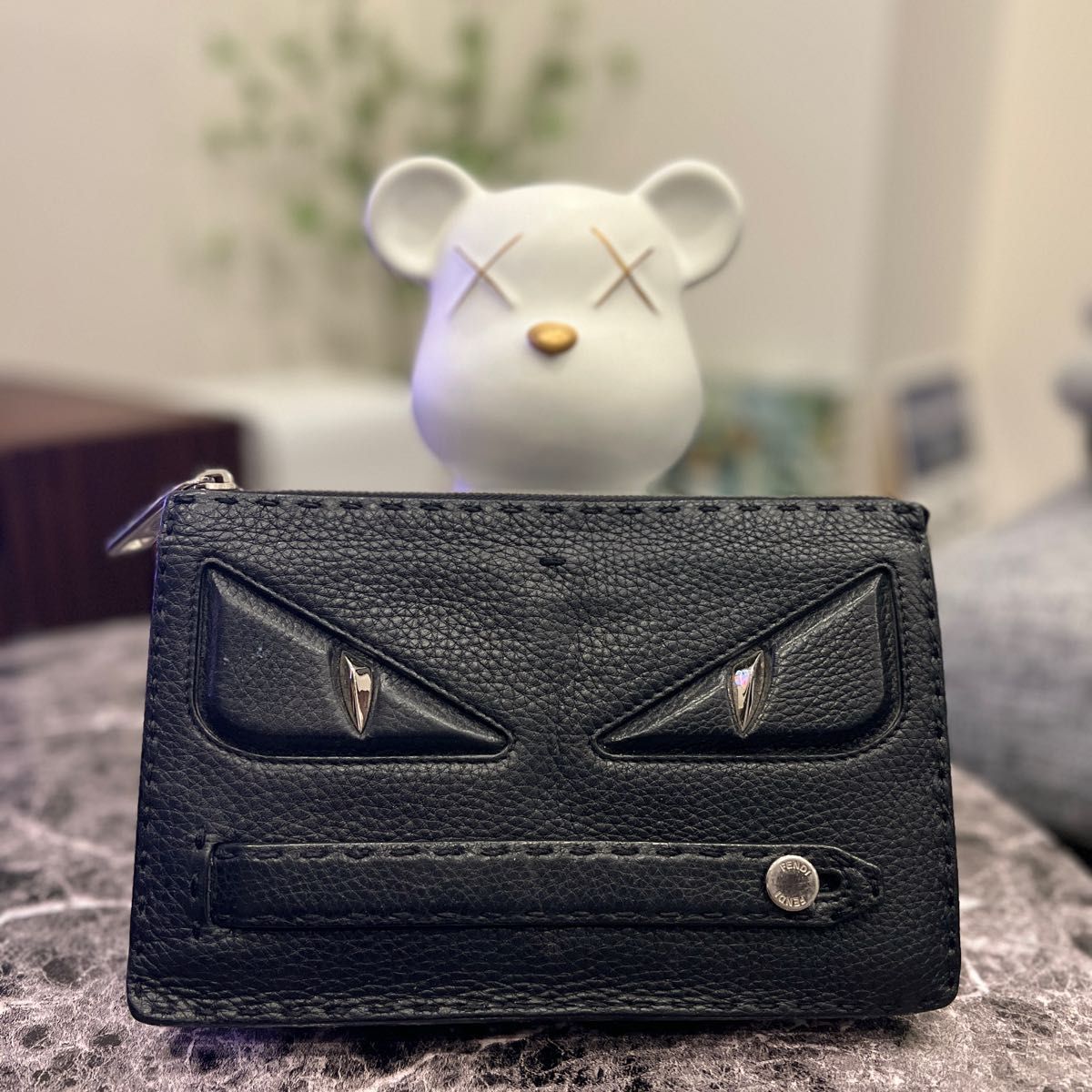 質重視 【即配送】FENDI フェンディ 7VA350 モンスター クラッチバッグ