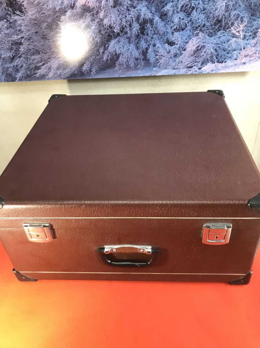 アコーディオン箱ケース鍵付き、横50cmで中型アコ楽に入ります 新着