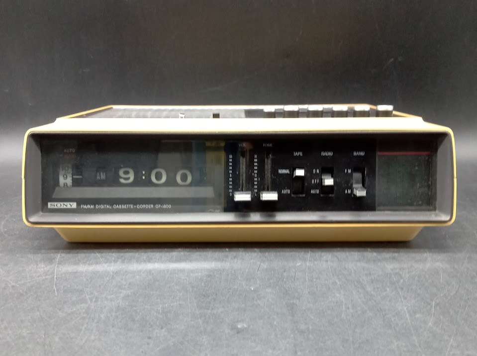 ▽ 希少品 ソニー カセットレコーダー CF-1800 / 60Hz 時計付 ラジカセ