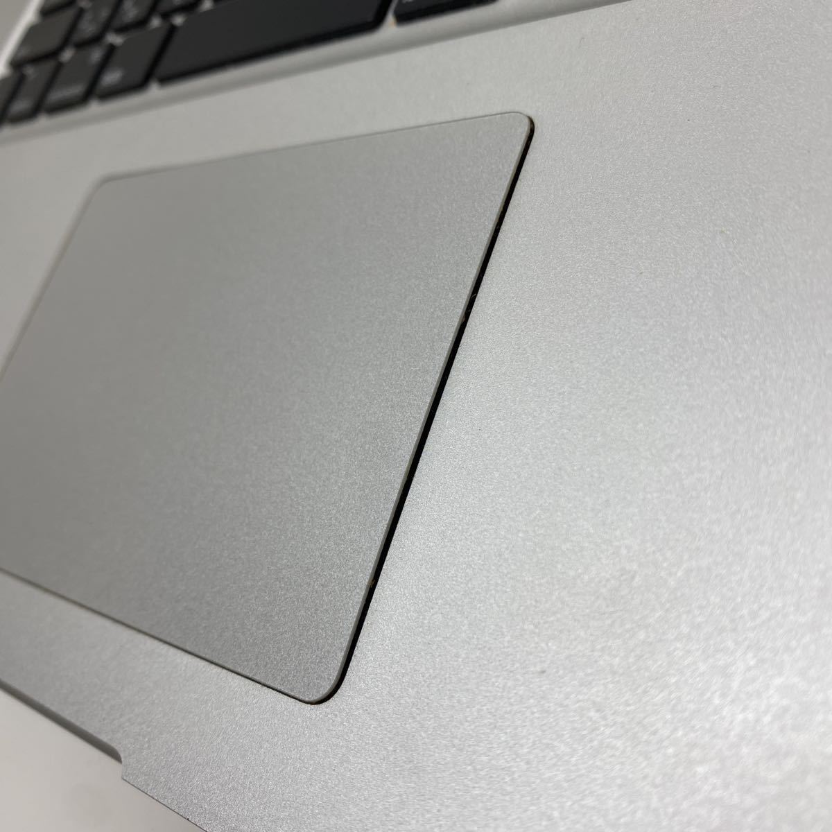 DP-7221 ☆[部品取りに]Apple MacBook Pro A1286[2010] ノートPC【詳細不明/ジャンク品】通電未確認_画像3