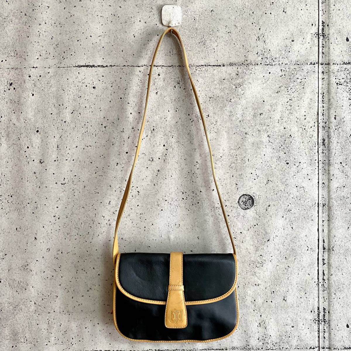 本物 CELINE セリーヌ マカダム柄 レザー ミニ ショルダーバッグ 黒