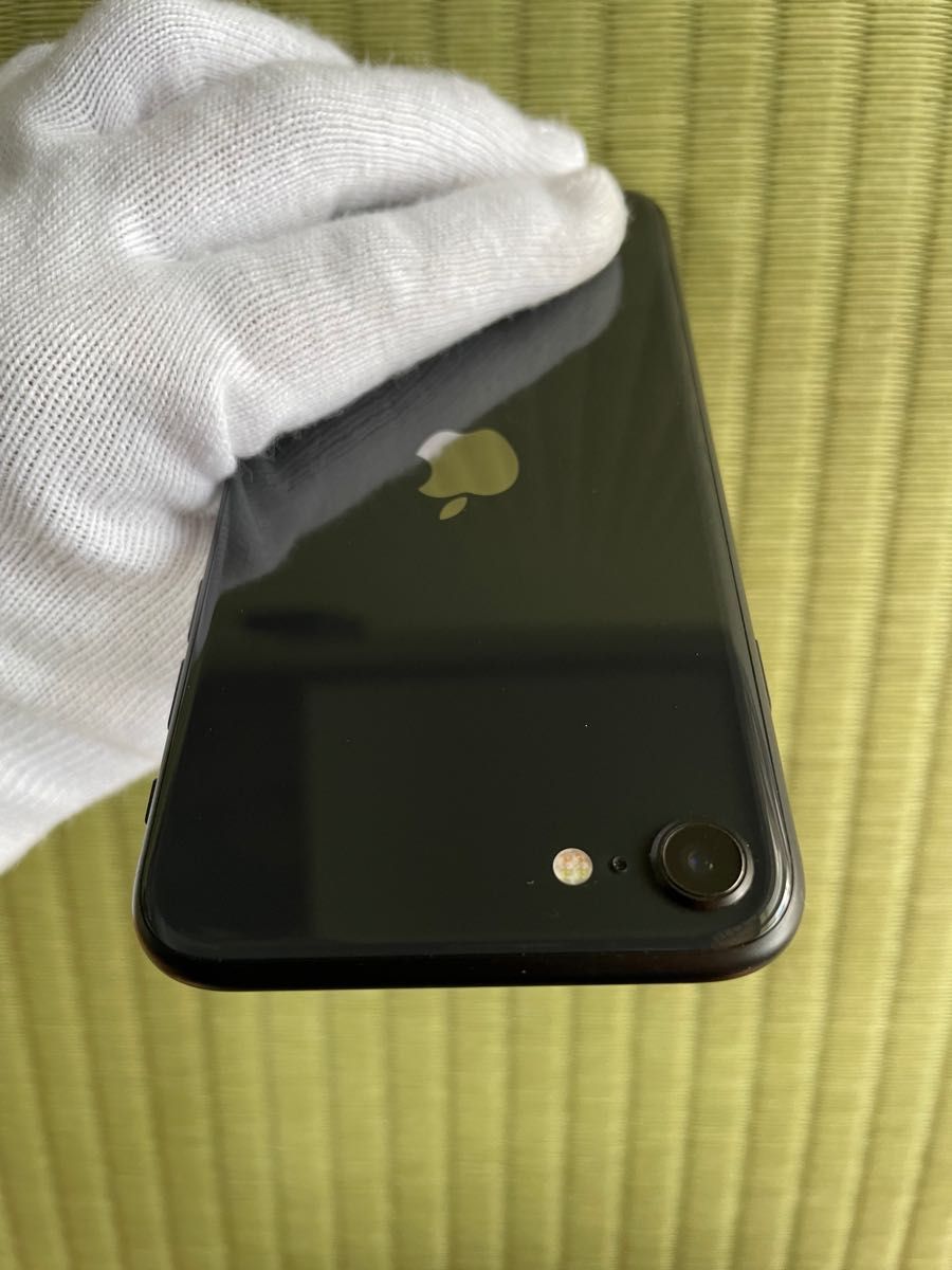 iPhone SE 第2世代 SE2 ブラック  GB Softbank 極美品｜PayPayフリマ