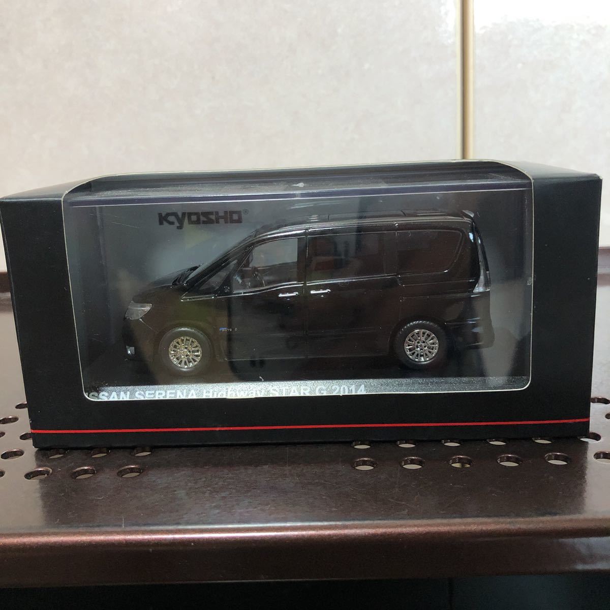 330 京商 1/43 日産 セレナ C26 ハイウェイスター G S-HYBRID 330 京商 1/43 日産 セレナ C26 ハイウェイスター G S-HYBRID