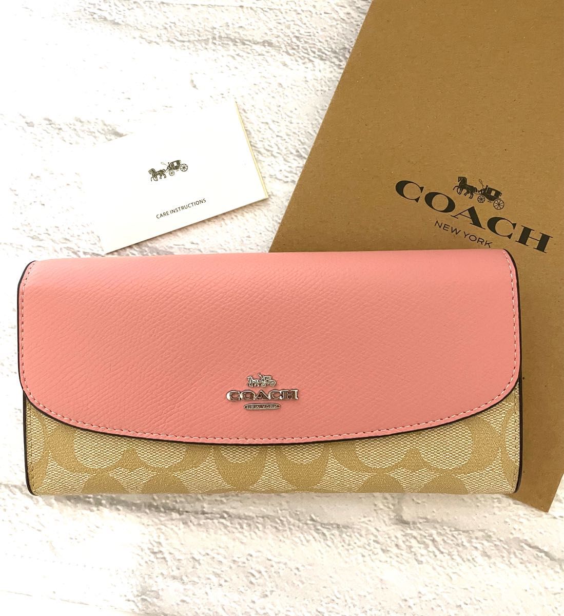 未使用品 COACH コーチ サーモンピンク 長財布 レディース 未使用品 COACH コーチ サーモンピンク 長財布 レディース