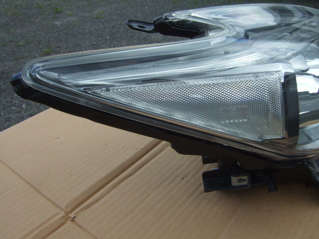 トヨタ プリウス ZVW30 30 後期 LED ヘッドランプ 右 ヘッド トヨタ プリウス ZVW30 30 後期 LED ヘッドランプ 右 ヘッド