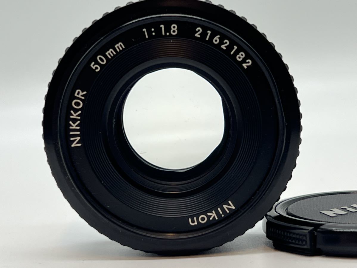 ★美品★ ニコン Nikon 50mm F1.8 Ai-s パンケーキレンズ #0437 #082070 #068090の画像2