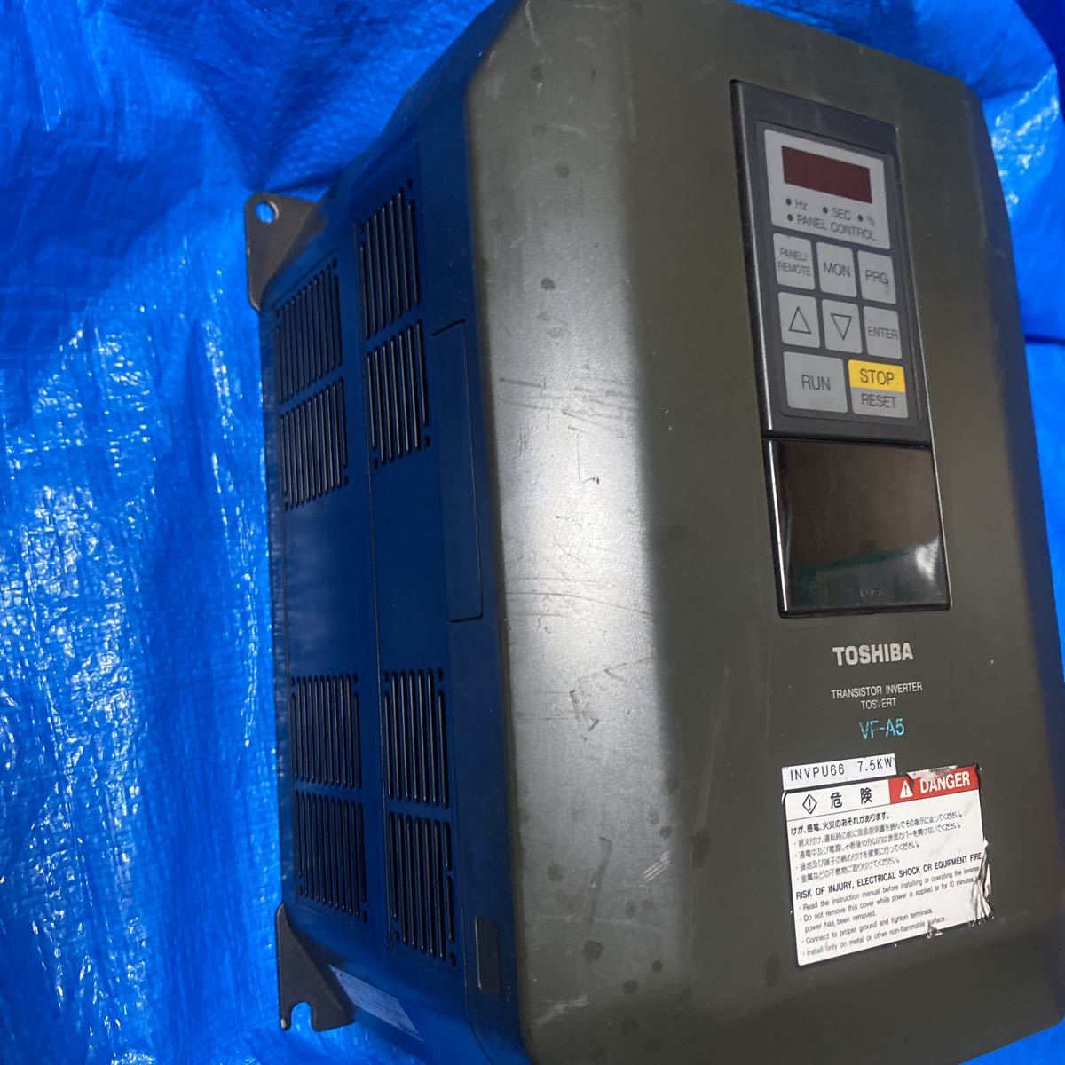 Yahoo!オークション - Toshiba 東芝 インバーター VFA5-2075p(2) Yahoo!オークション - Toshiba 東芝 インバーター VFA5-2075p(2)