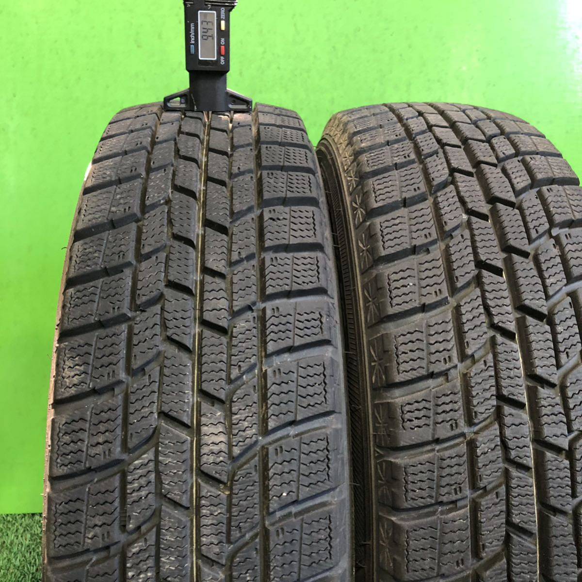 AC599-307 GOODYEAR 20年製 ICENAVI 6 深溝 165/70R14 81Qスタッドレスタイヤ 【2本セット】_画像2