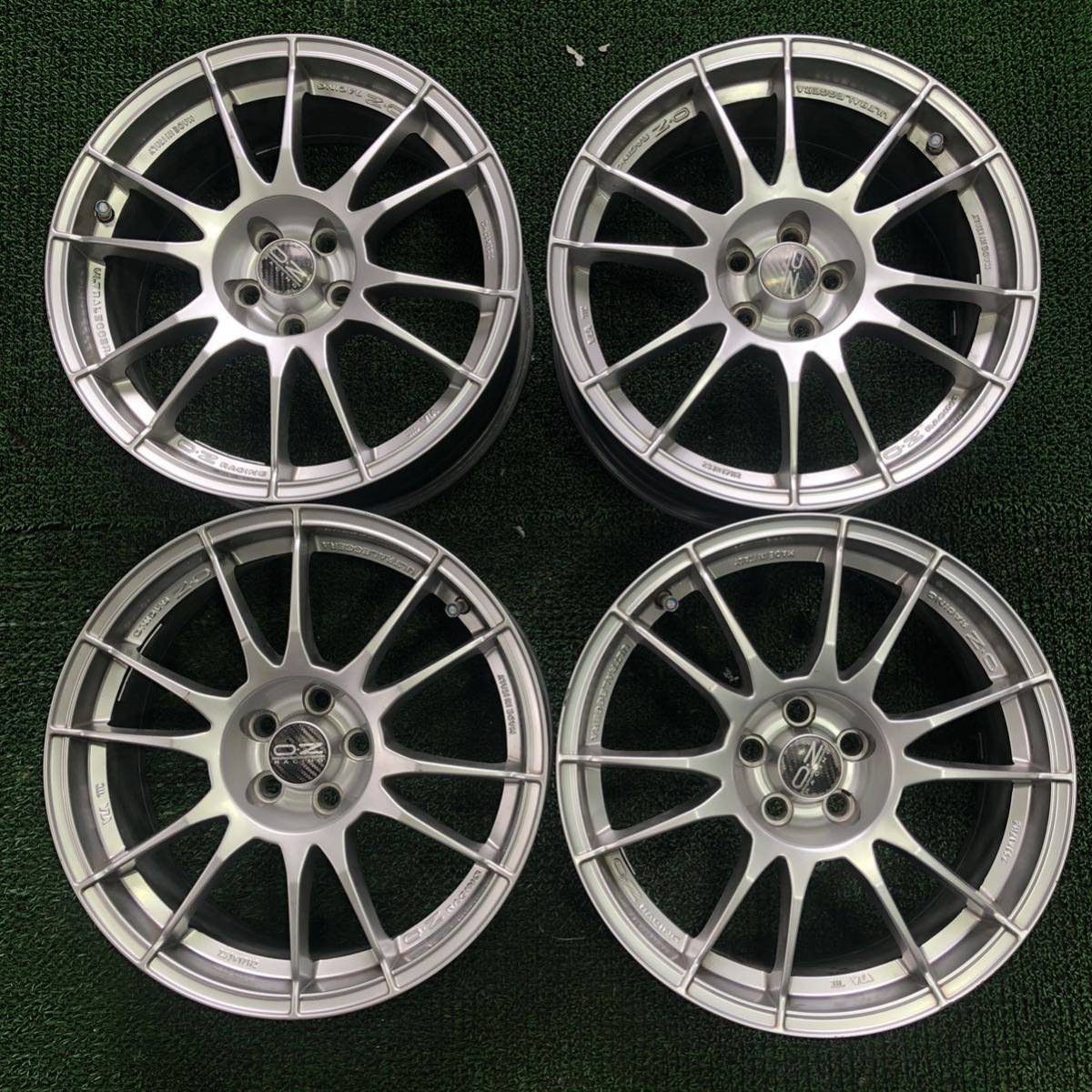 AC748-307 OZ Racing ウルトラ レッジェーラ 17インチ 7.5J 5穴 100 +