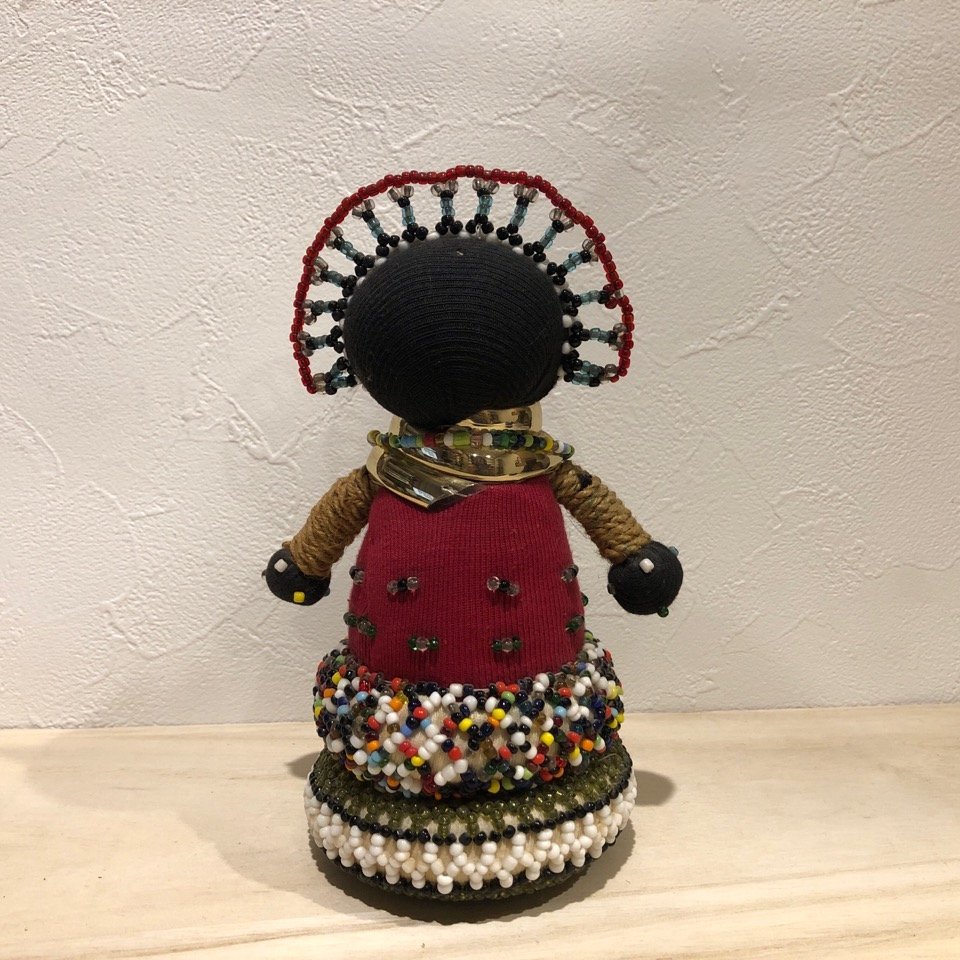 ンデベレ人形　高さ約１６ｃｍ　南アフリカ　ビーズ　人形　ビーズ細工　民芸品　インテリア　オブジェ　　（管理番号001）_画像5