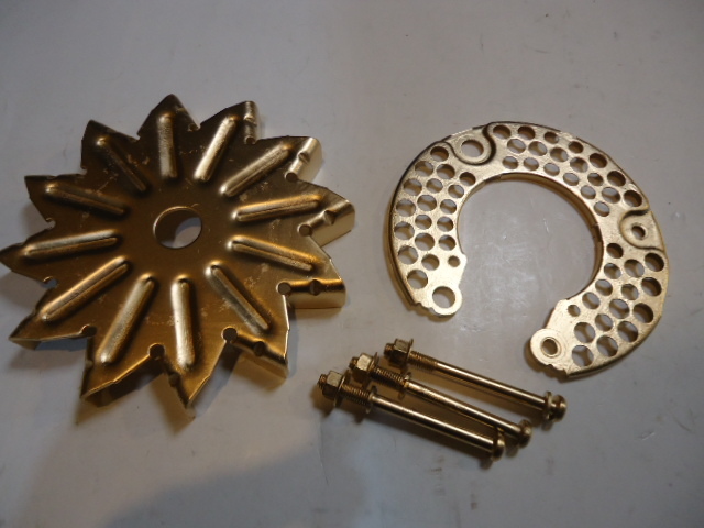 ジムニー SJ10 SJ40 SJ30前期 オルタネーター ダイナモ 中古品 ジムニー SJ10 SJ40 SJ30前期 オルタネーター ダイナモ 中古品