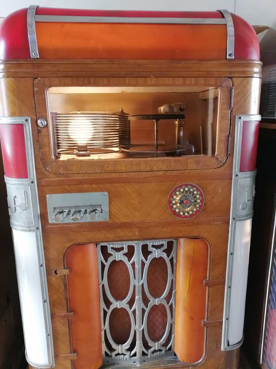 JUKEBOX WURLITZER MODEL616 ジュークボックス ワーリッツァー レコード アンティーク 店舗計器 ジャンク 激レア ダイナー 喫茶店 ガレージ_画像1