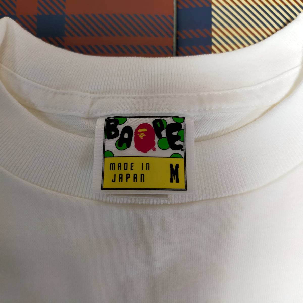 正規直営店ベイプストア購入 新品 A BATHING APE アベイシングエイプ 15周年限定 半袖Tシャツ メンズMサイズ 日本製_画像6