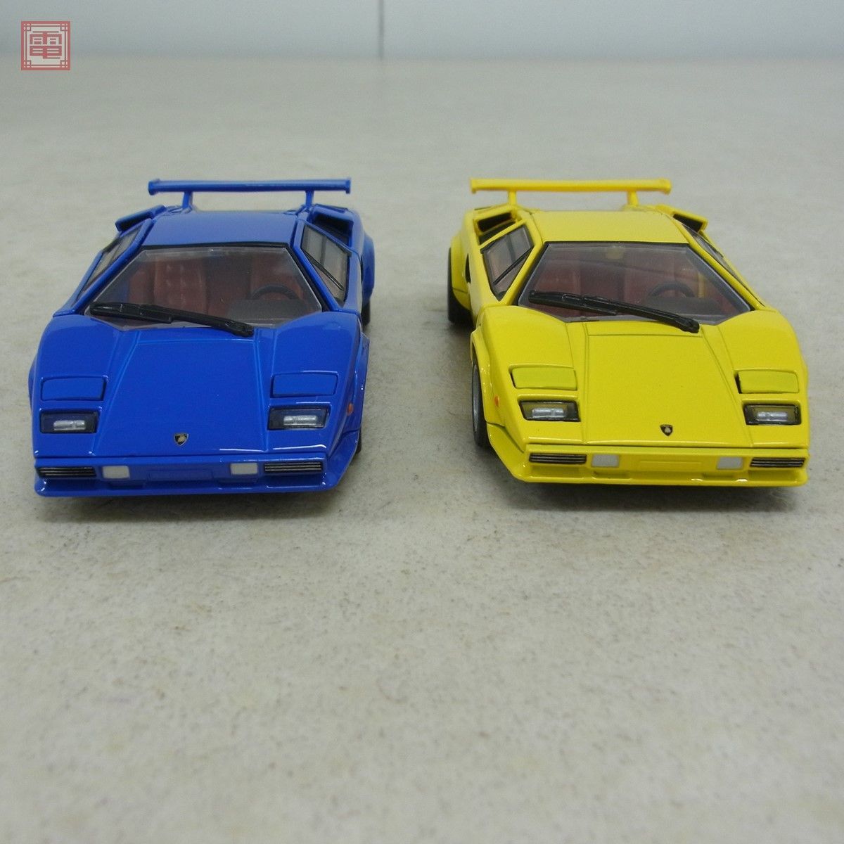 トミカ プレミアム RS ランボルギーニ カウンタック LP500S 赤/白/青